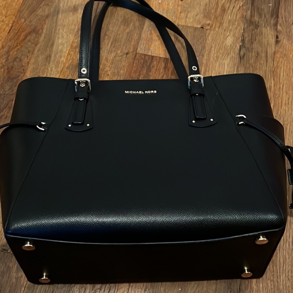Michael Kors tote
